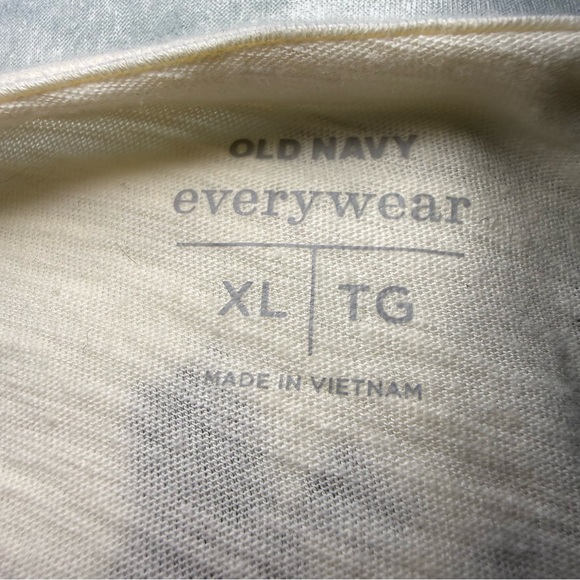 Old Navy NWT EveryWear "Stay Golden" Graphic Tee - XL - Picture 2 of 6